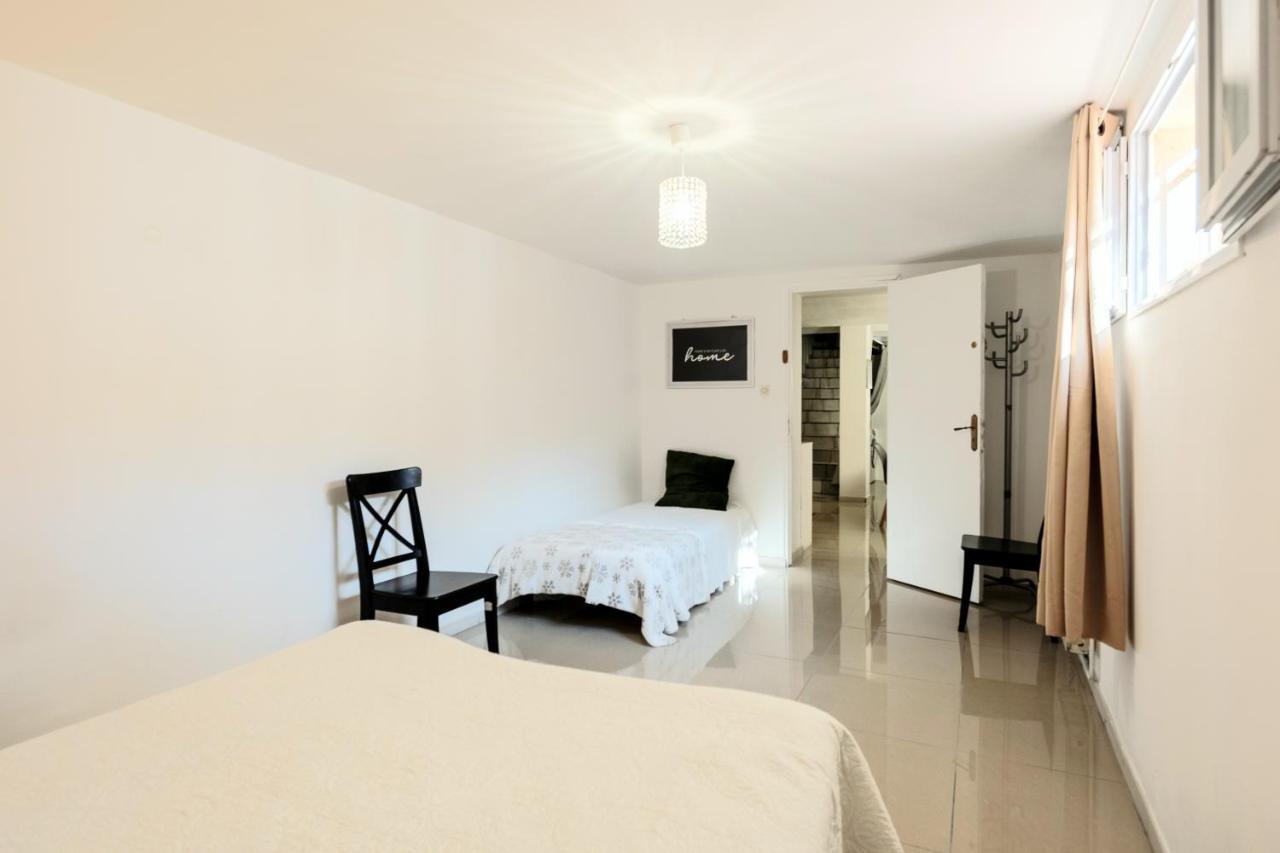 Villa Avec Piscine Et 3 Logements Ideale Groupe مارسيليا المظهر الخارجي الصورة