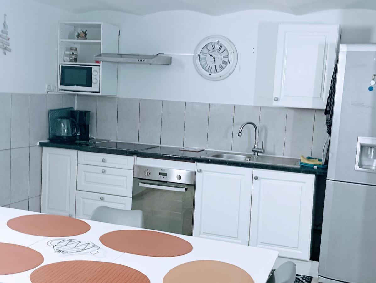 Villa Avec Piscine Et 3 Logements Ideale Groupe مارسيليا المظهر الخارجي الصورة