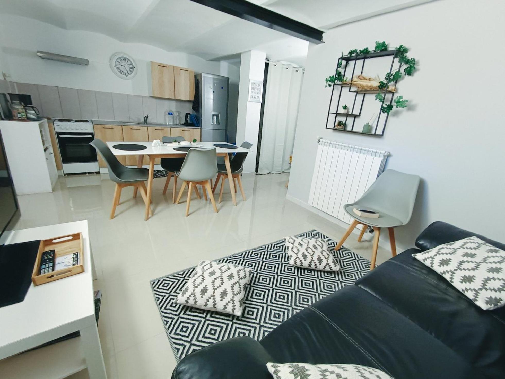 Villa Avec Piscine Et 3 Logements Ideale Groupe مارسيليا المظهر الخارجي الصورة